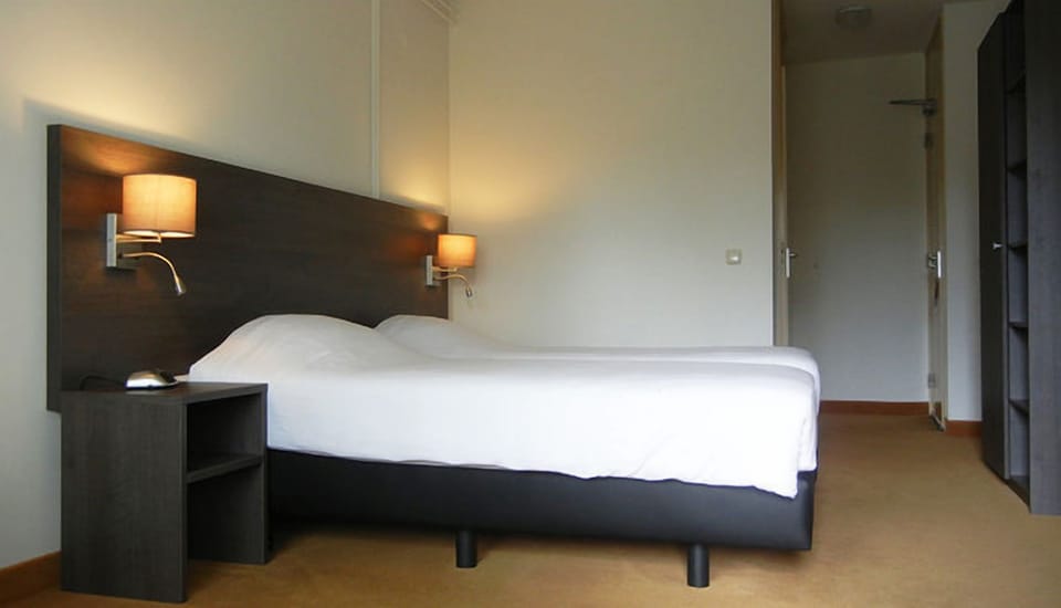 Unit with Twin beds