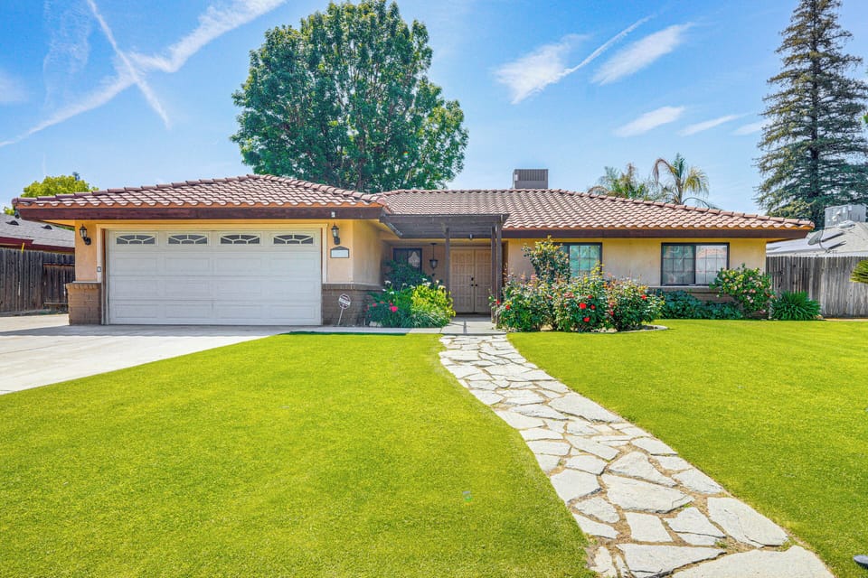 Property Exterior | Single-Story Home | Backyard Oasis