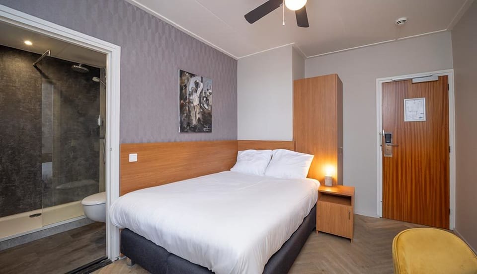 Unit with Twin bed