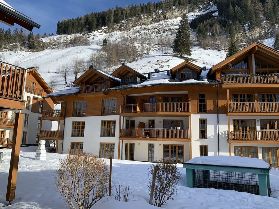 Residential Area, Human Settlement, Snow, Winter, Freezing, Apartment, Mountain Village, Village, Balcony