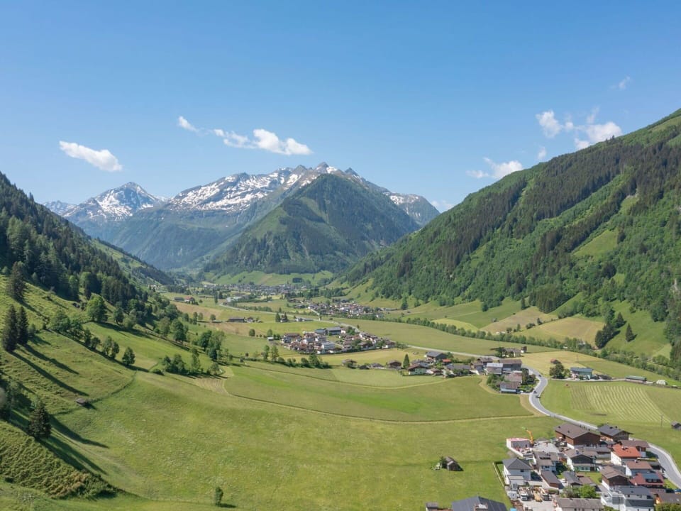 Mountainous Landforms, Mountain, Hill, Highland, Mountain Range, Landscape, Valley, Hill Station, Ridge, Fell