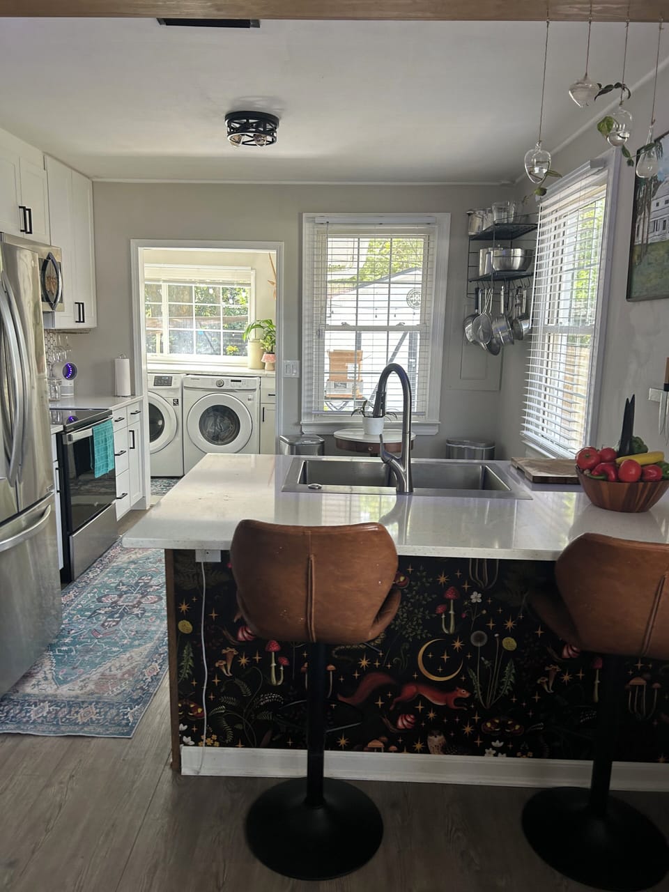 Kitchen/Breakfast Bar