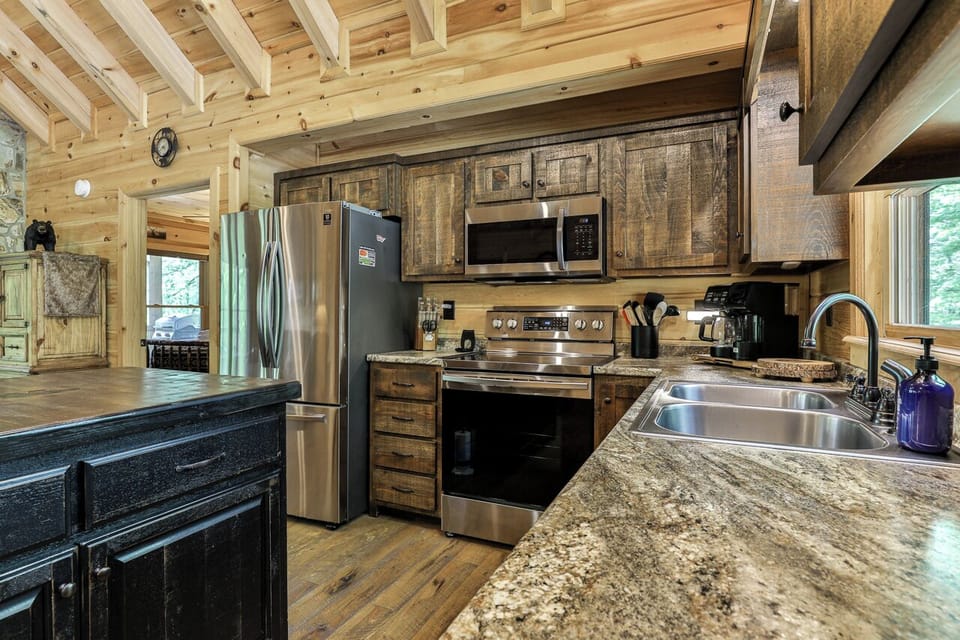 Gorgeous fully equipped kitchen