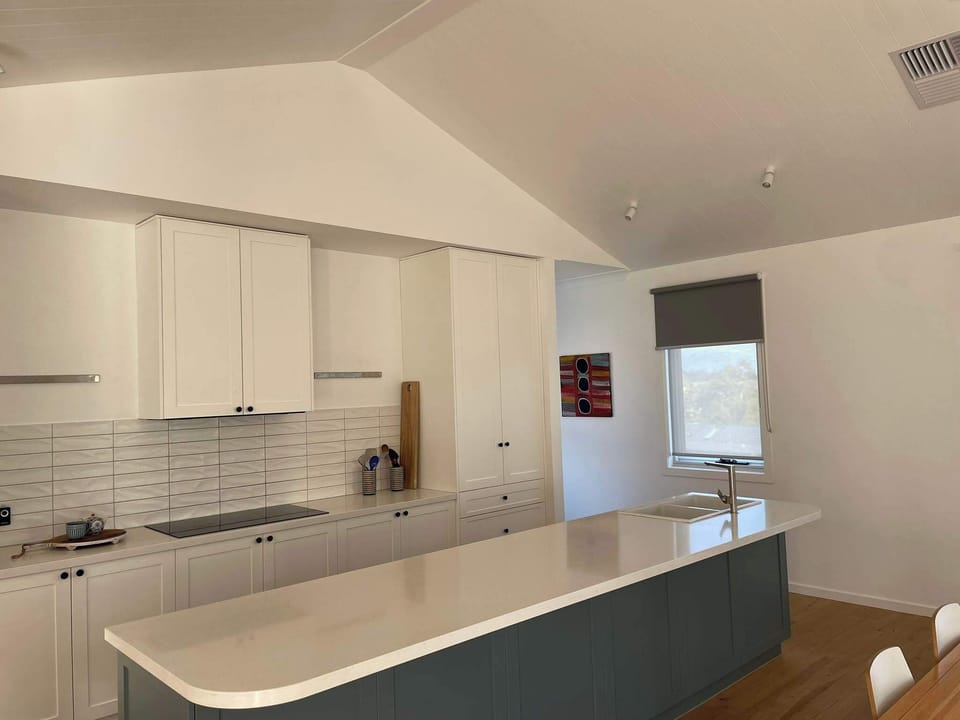 Fully-equipped kitchen