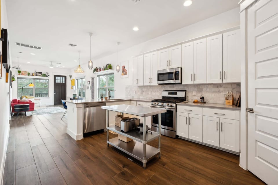 Fully equipped kitchen 