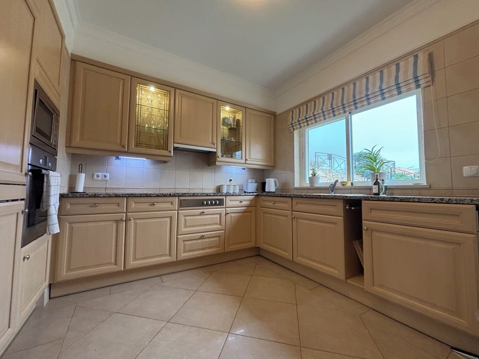 Spacious kitchen