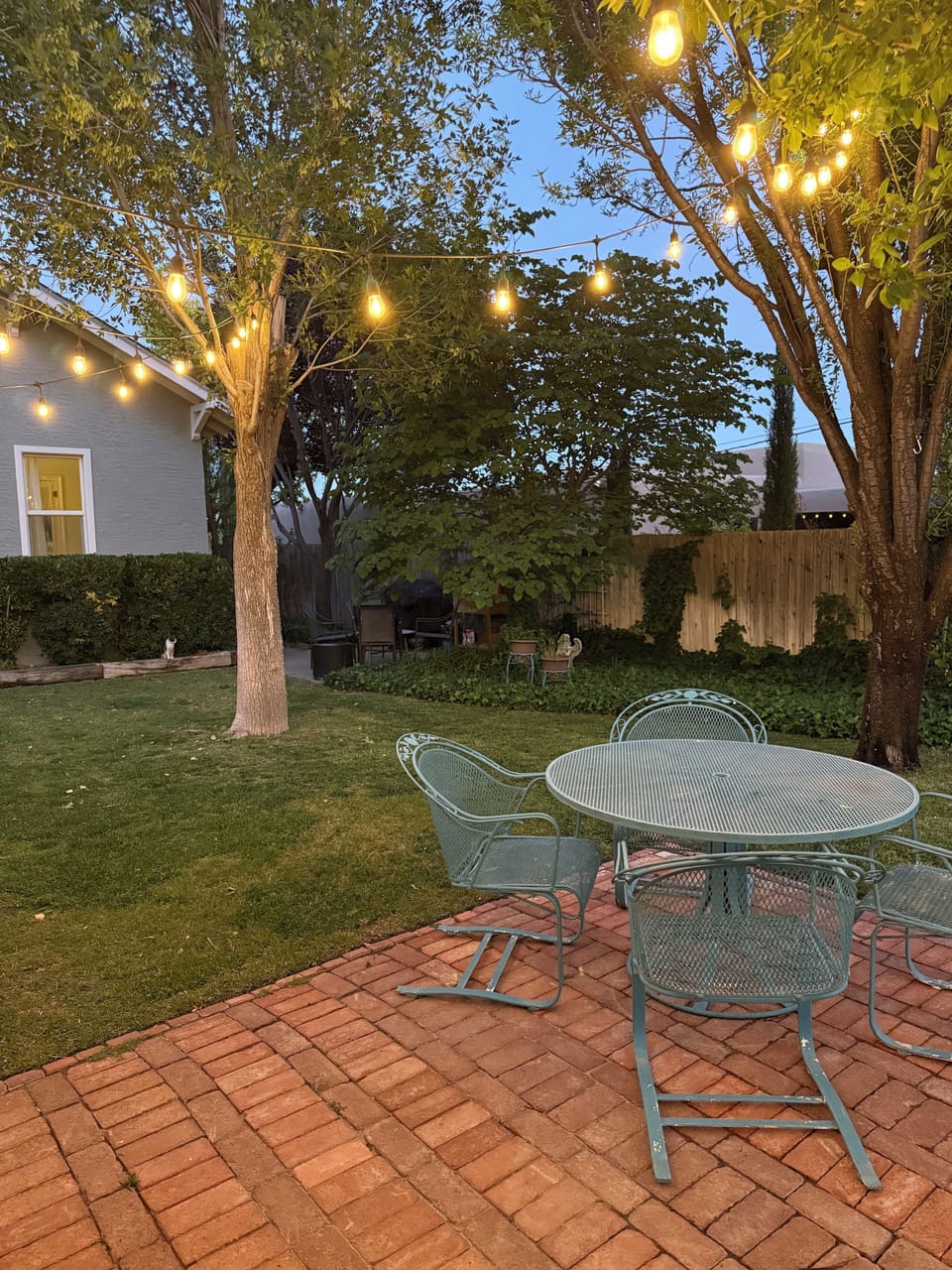Outdoor dining