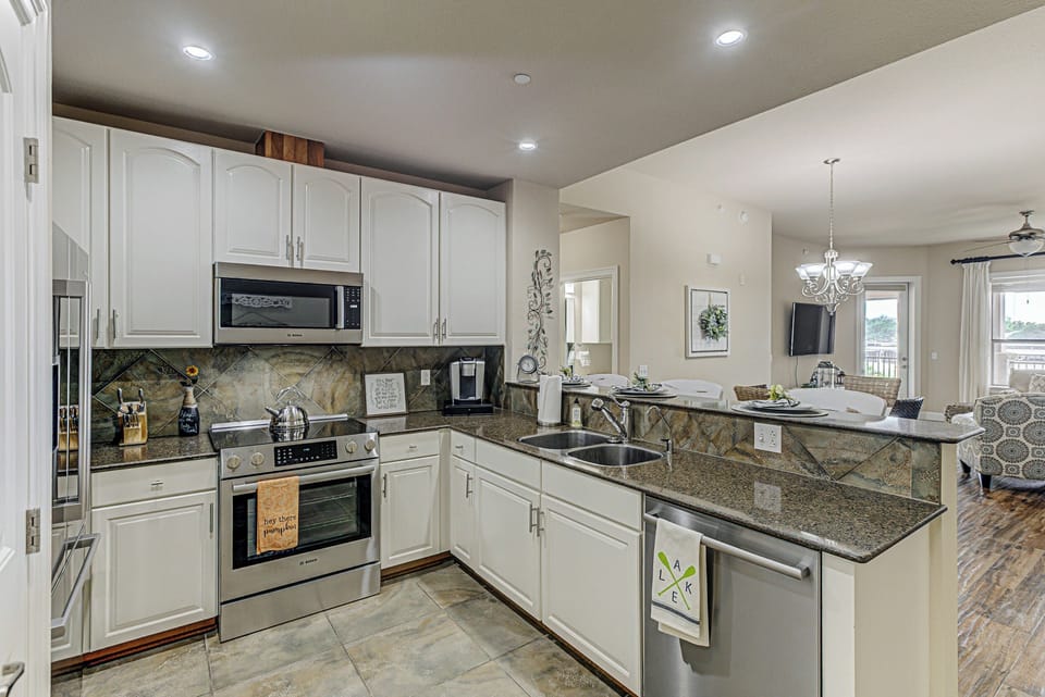 Fully equipped kitchen 