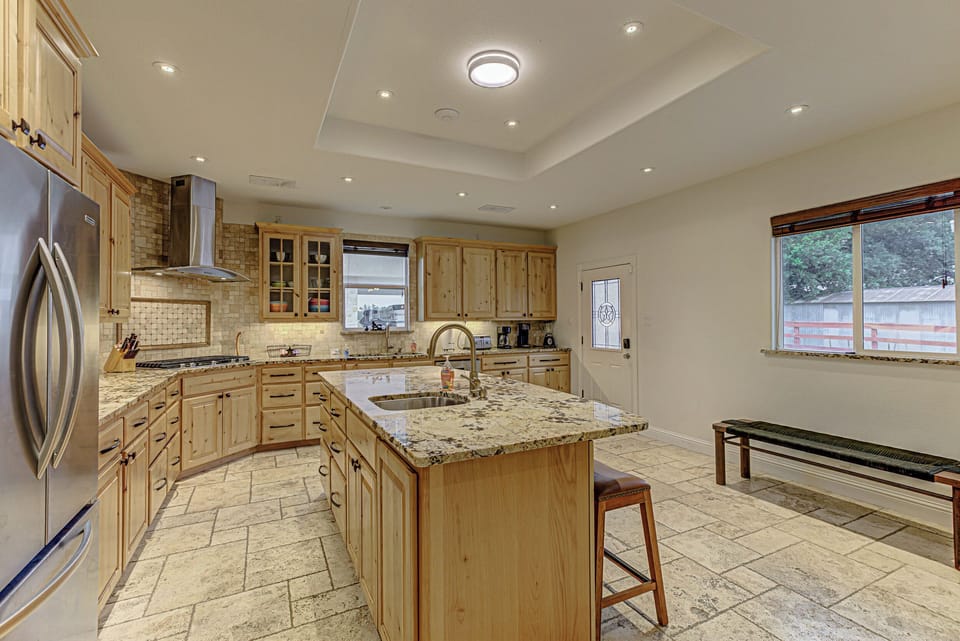 Fully equipped kitchen