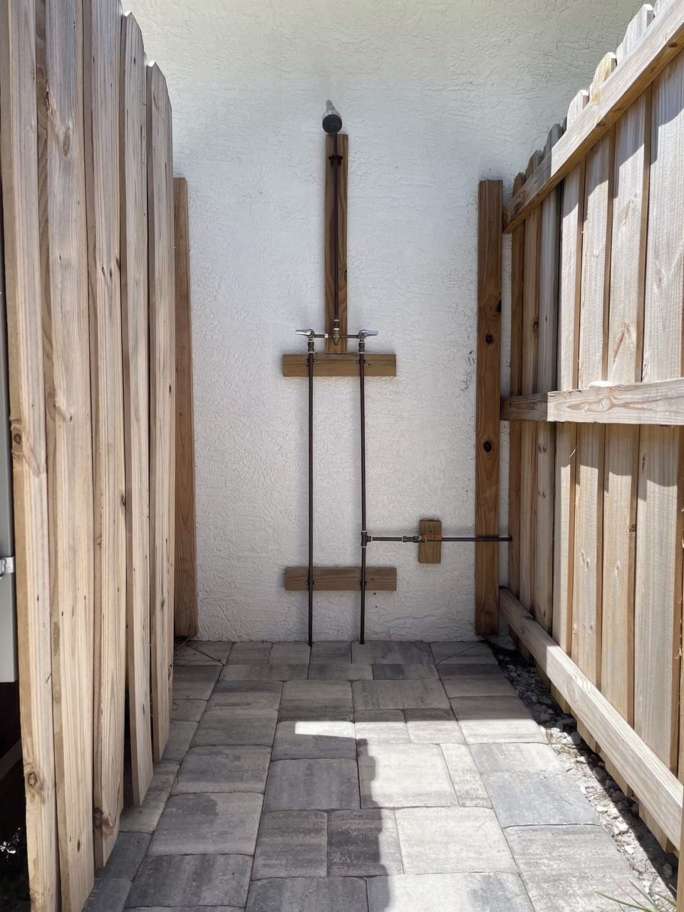 There is an outdoor shower.
