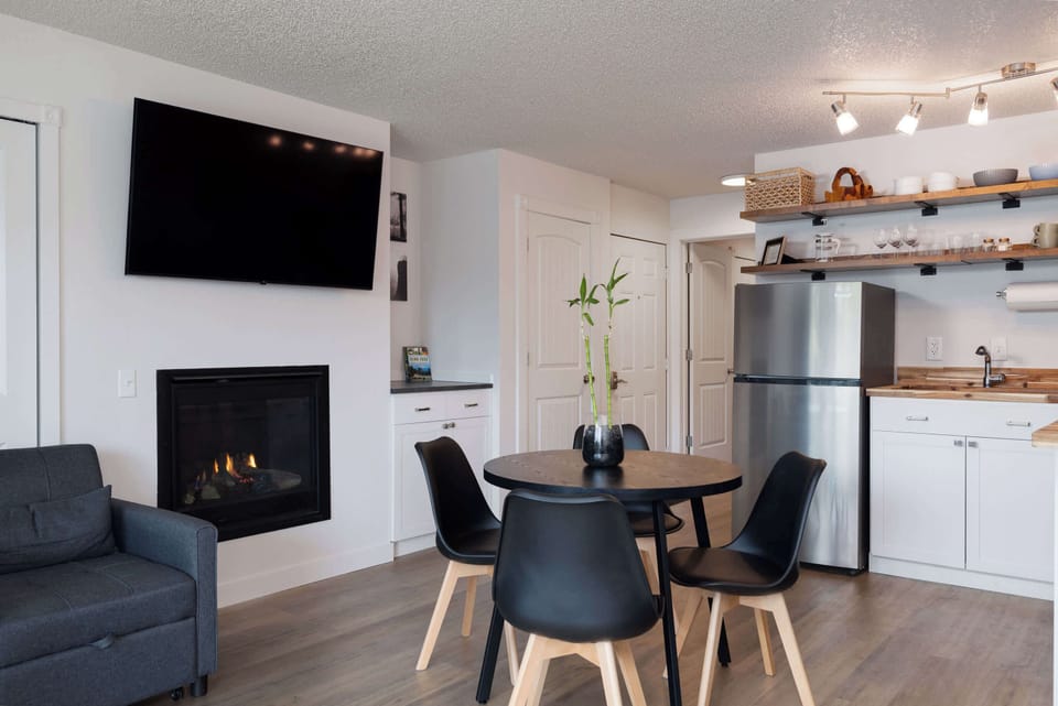 Dining table with seating for 4 