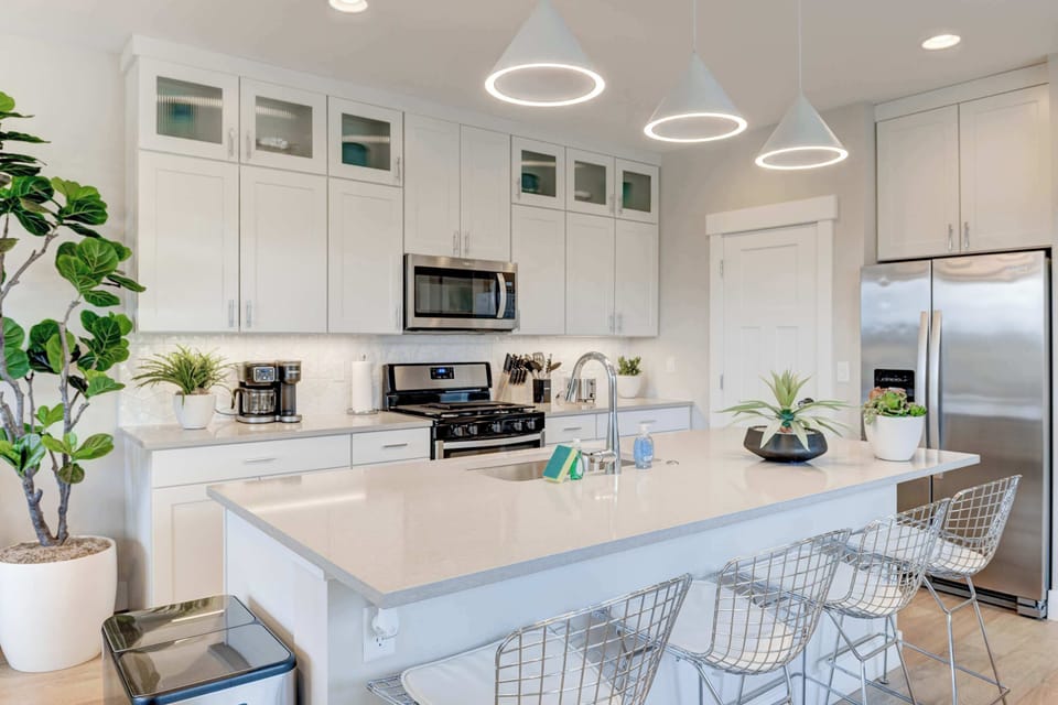 Kitchen - Modern kitchen with spacious island for cooking and gathering!