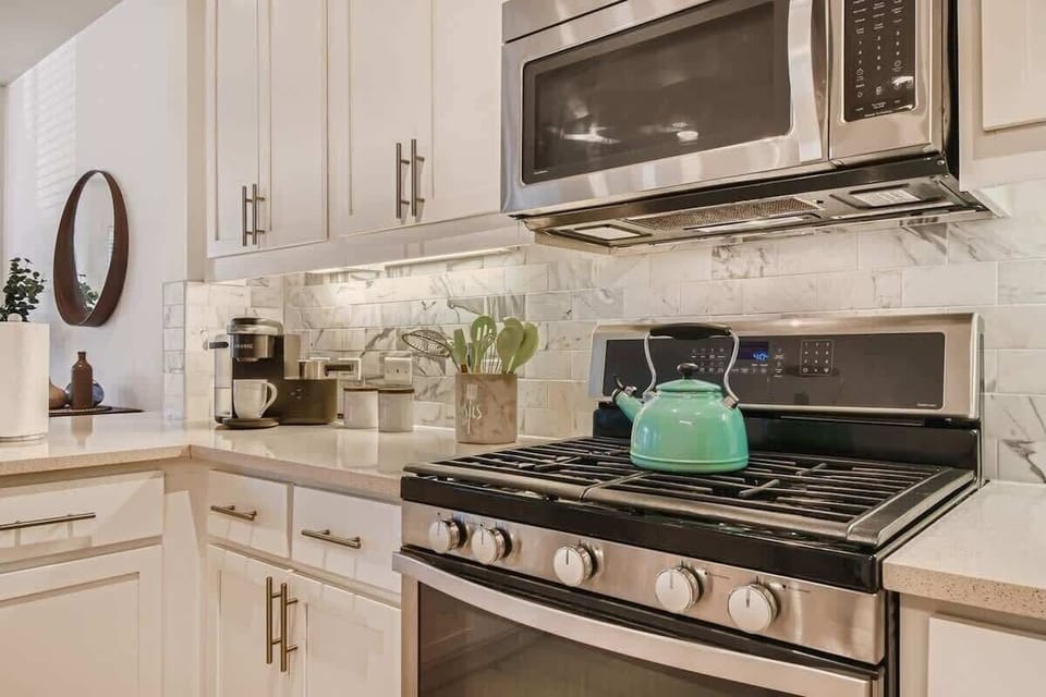 Cookware, Utensils & Dish ware Provided