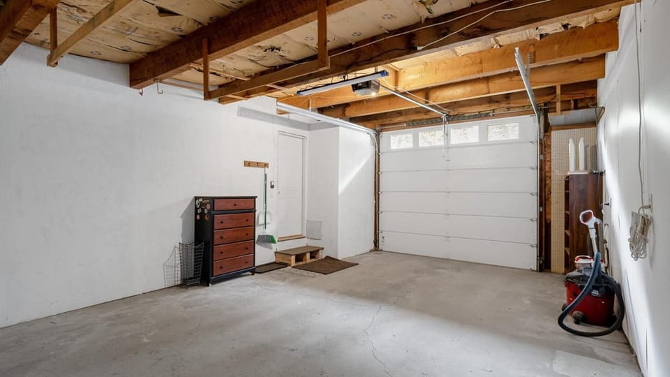 Skyles Lake Escape (8579)