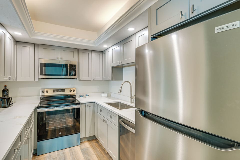 Kitchen | Cooking Basics | Dishware & Flatware