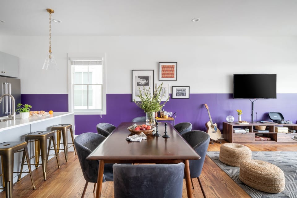 Enjoy a feast at the dining area. (Barbara)