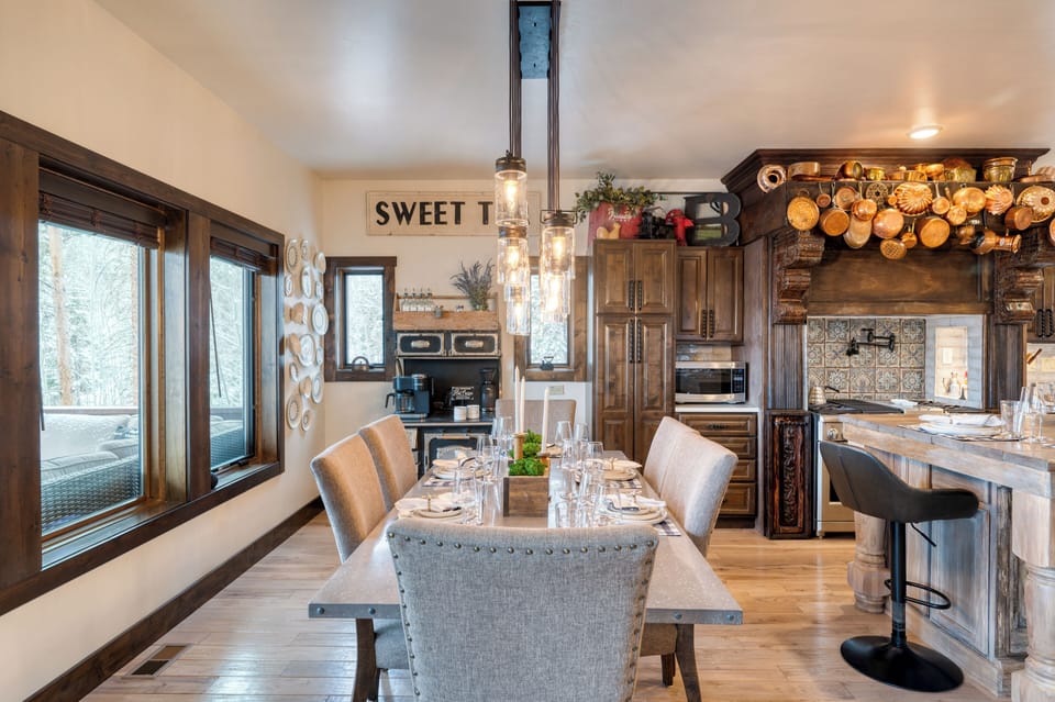 Gather for memorable meals!