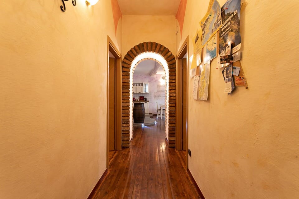 Room Detail