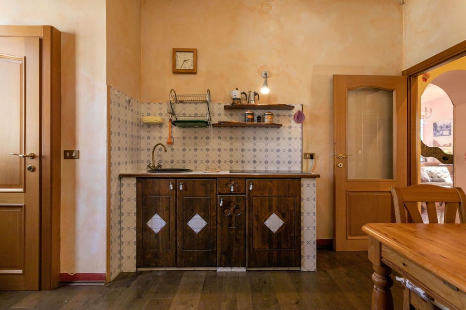 Dining Room, Kitchen