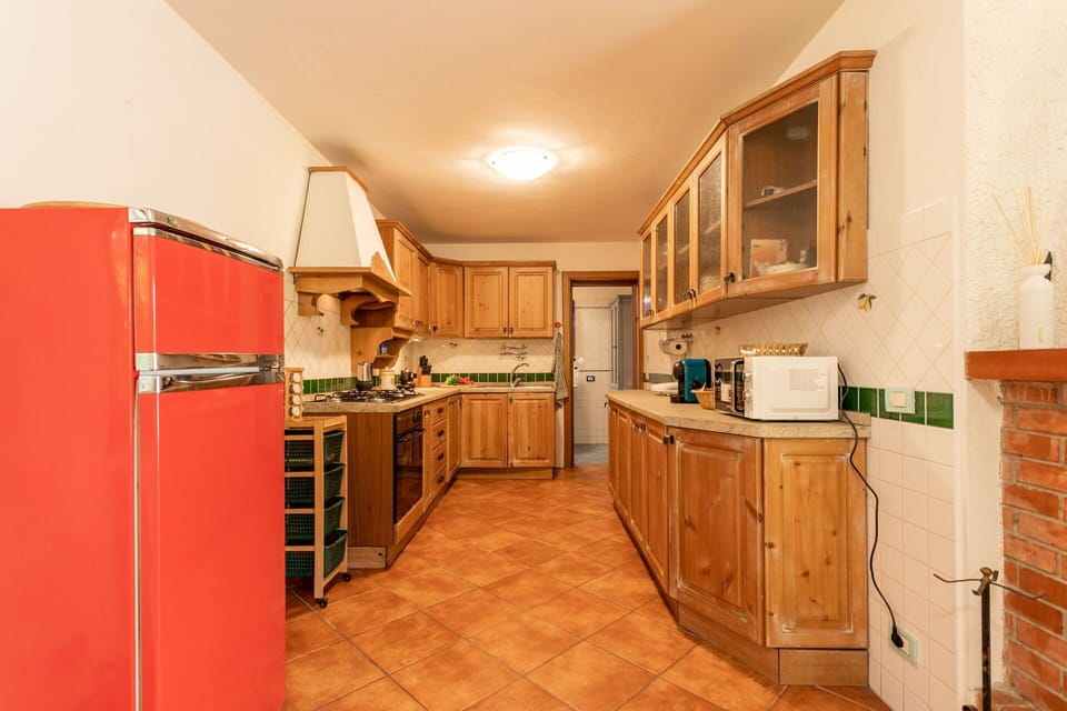 Dining Room, Kitchen