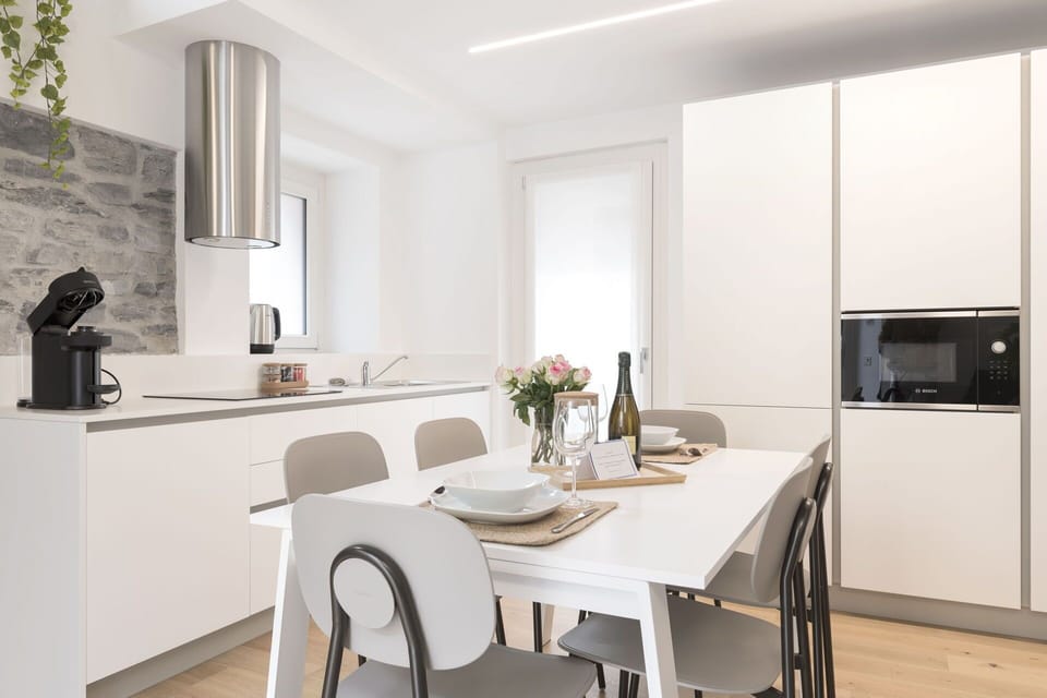 Dining Room, Kitchen