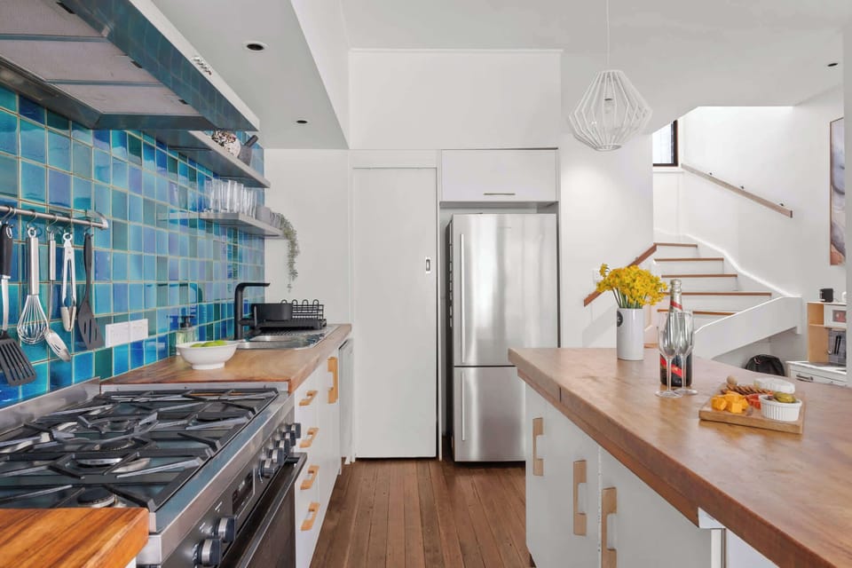 Sleek, spacious and ready for all your culinary creations, the perfect kitchen counter to inspire your inner chef.