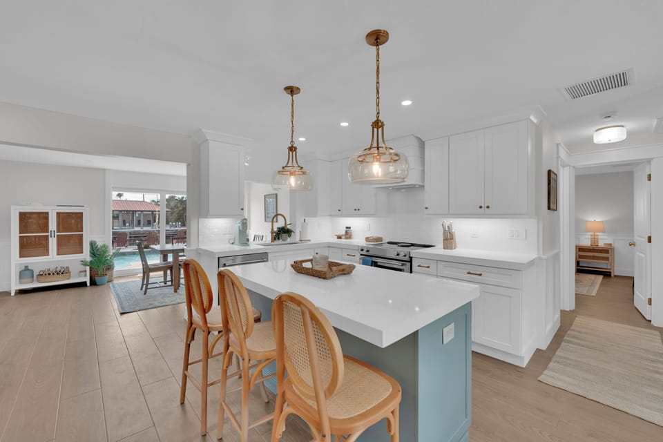 Fully equipped kitchen
