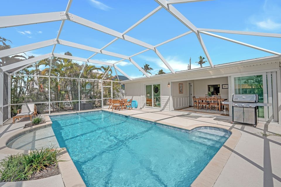 Pool home on the water Fort Myers Beach