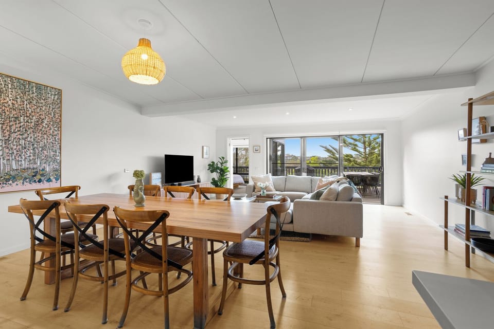 Dining, Lounge