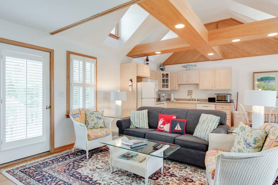 CV2: Juniper l Living Area