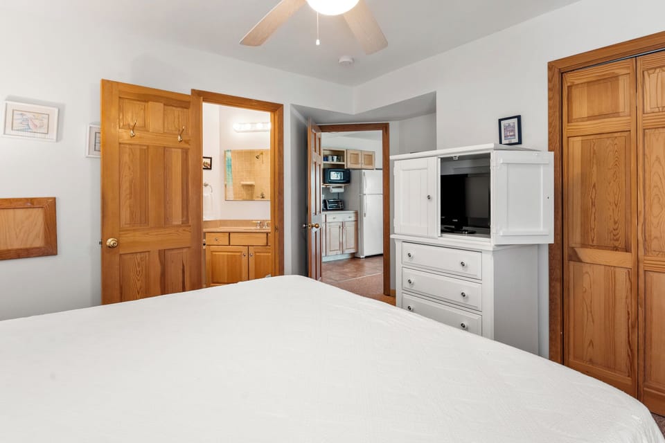 CV9B-Net-House-B-Bedroom-V4