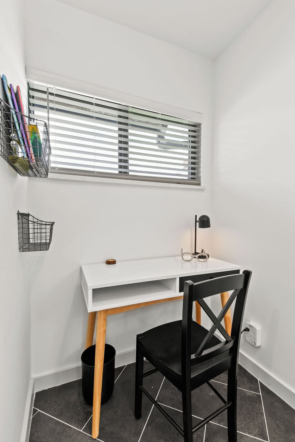 Bedroom 2 - workspace in room
