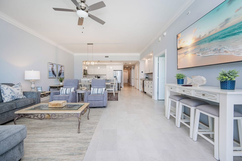 Relax in this welcoming living space and discover your favorite beach vacation retreat