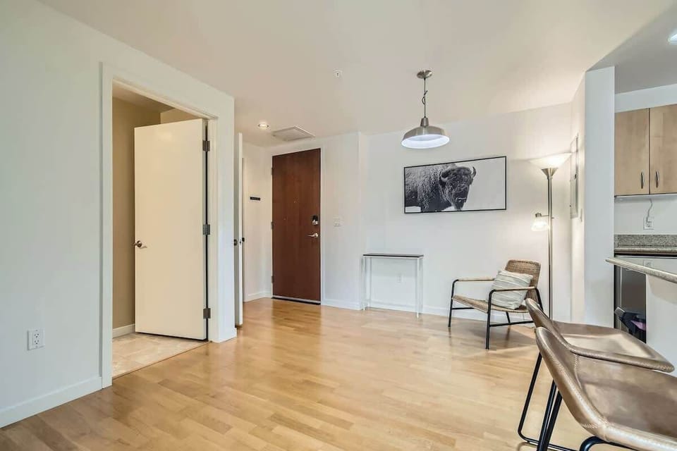 Unit Entryway 