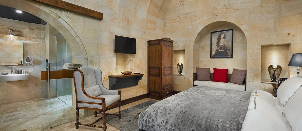 Unit with Double size bed