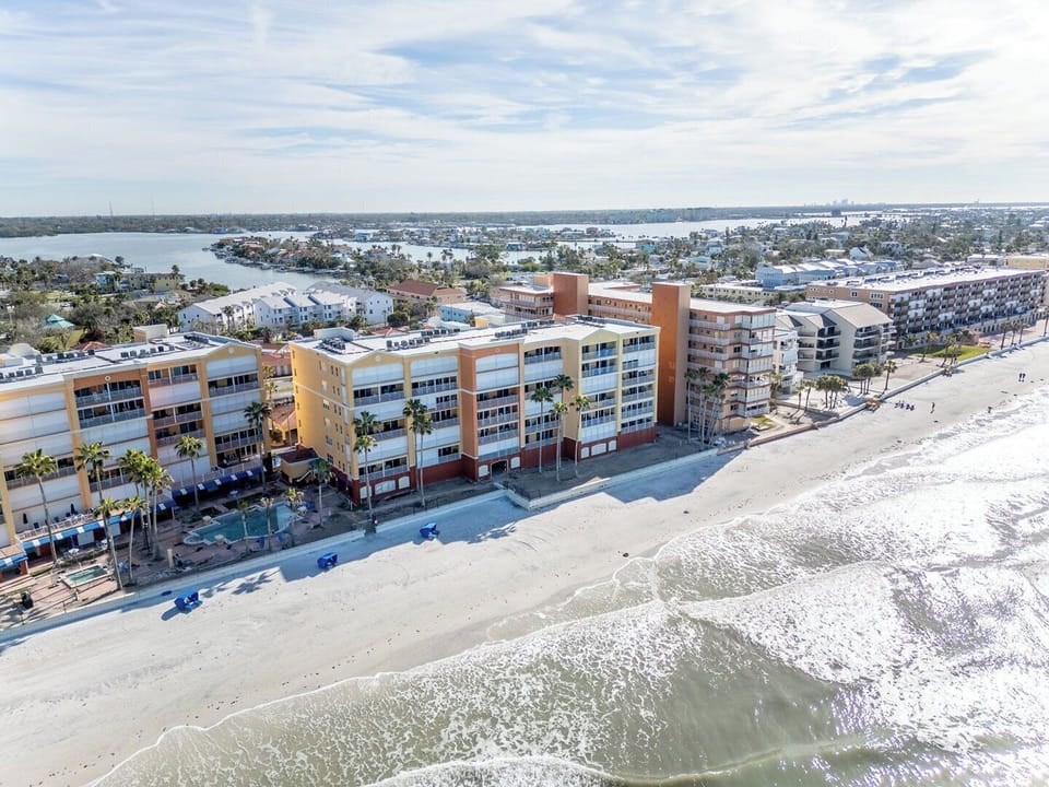 The Tides Beach Club  A Premier Gulf Coast Retreat House in North Redington Beach