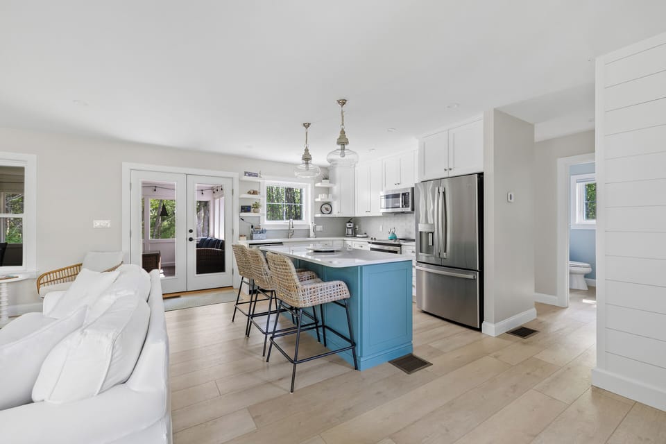 b07905d5-833f-4f24-9a32-1210fd4c5634