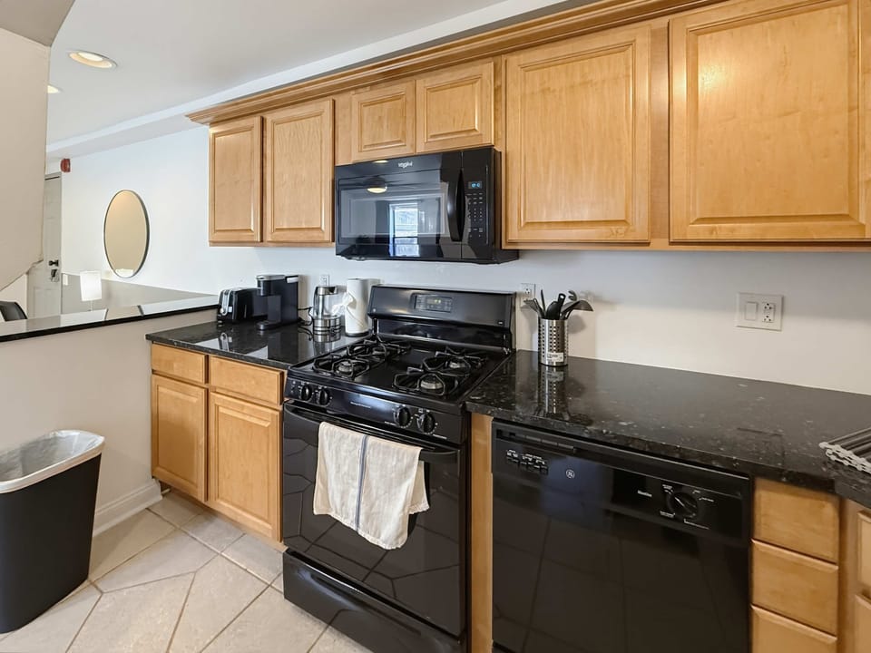 Full Kitchen