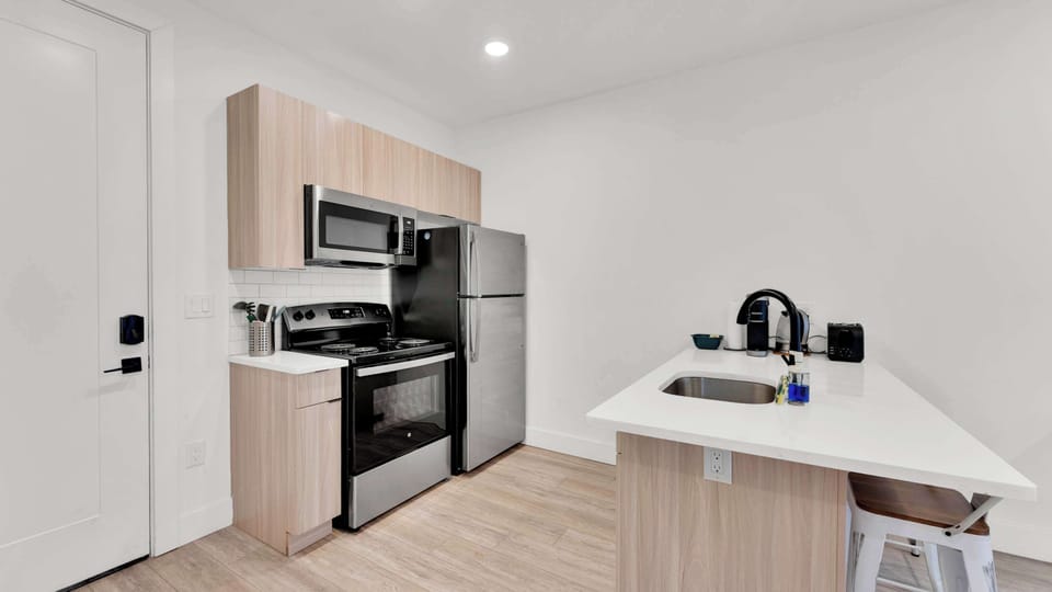 Full Kitchen