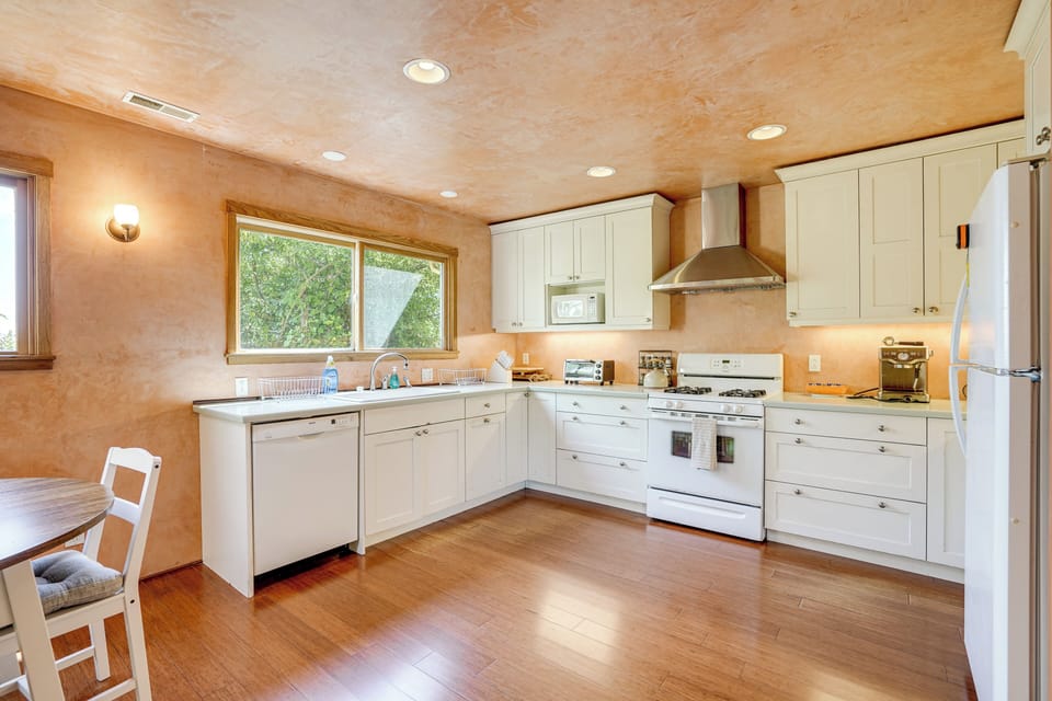 Kitchen | 1st Floor