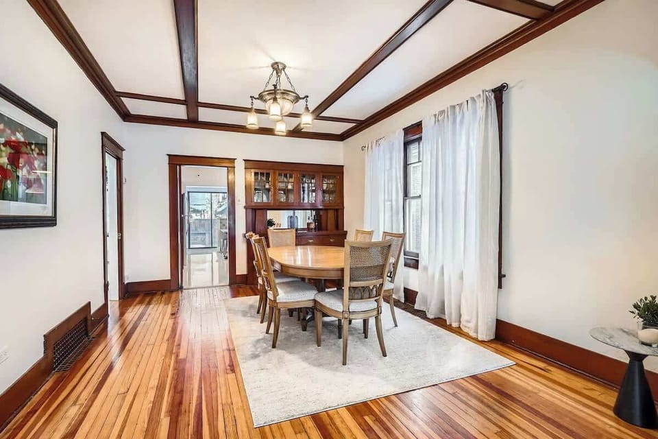 Dining space with ample room