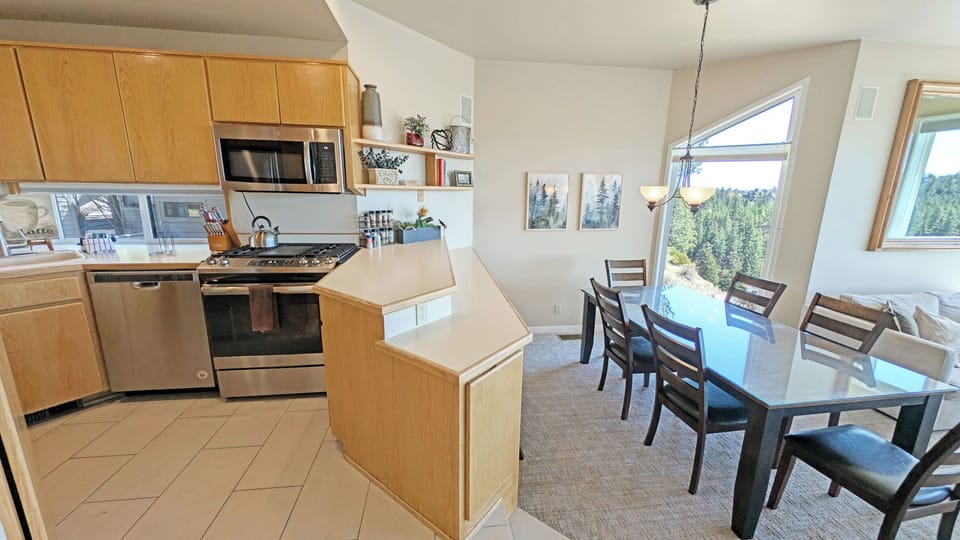 Dining and Kitchen