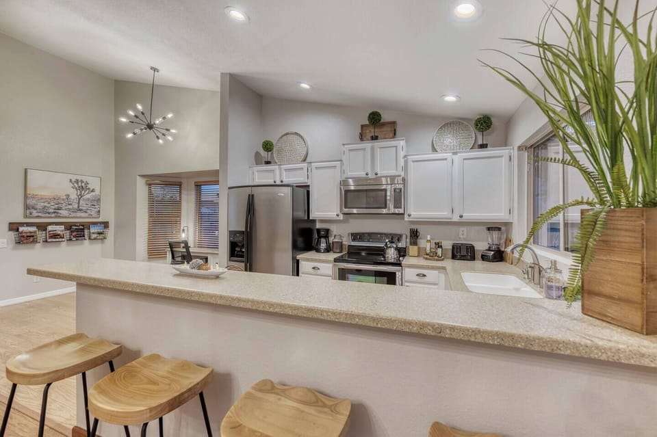 Open fully stocked kitchen 