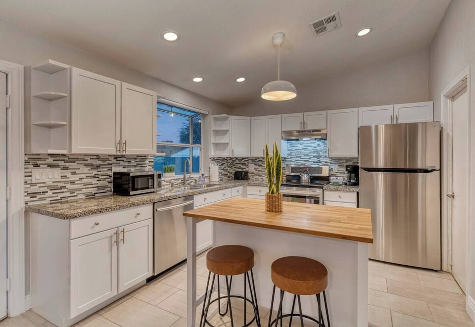 Fully remodeled kitchen with all the tools needed