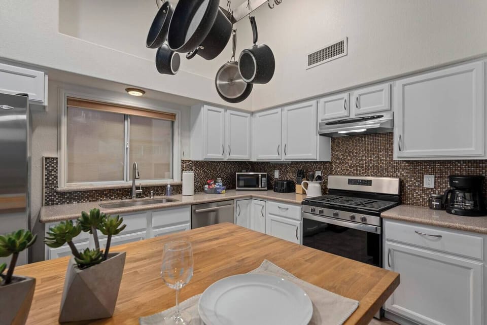 Large Open kitchen