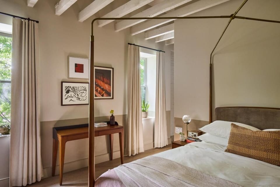 Unit with 1 King size bed
