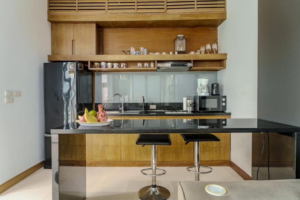 Kitchen, Fridge
