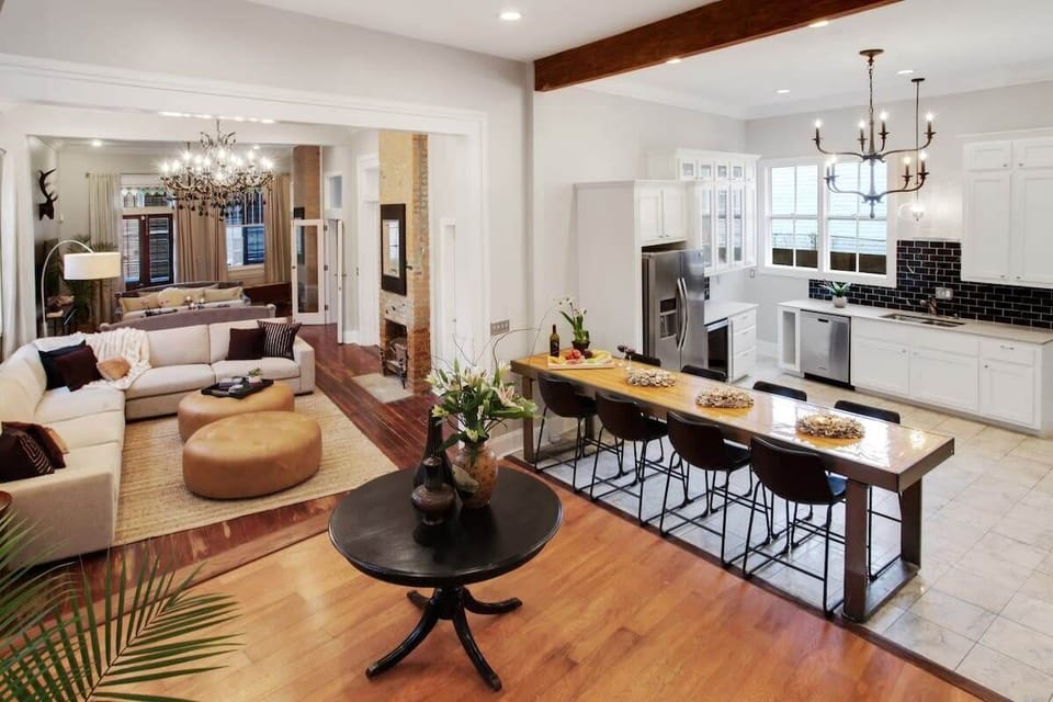 Open-Concept Living & Kitchen