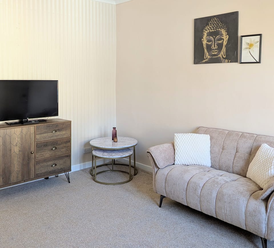 Living Room / Lounge