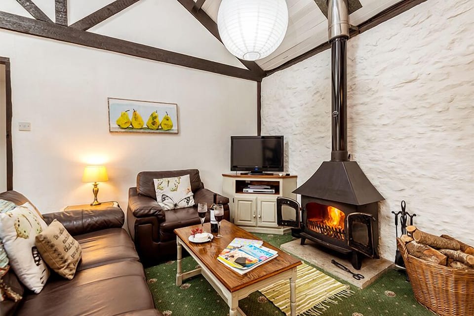Living Room / Lounge